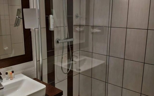 Holiday Inn - the niu, Fender Amsterdam by IHG