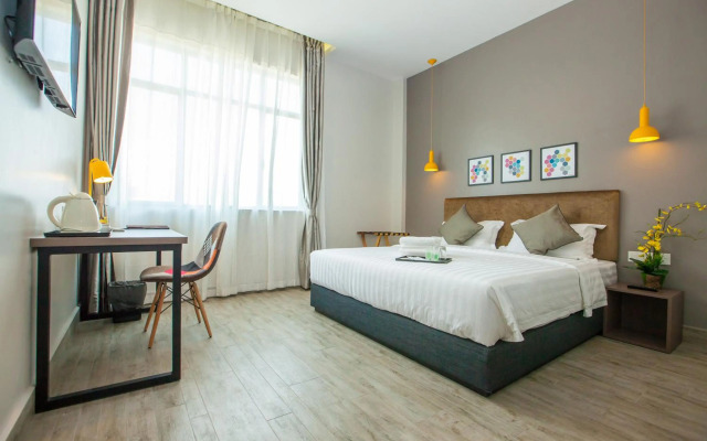 Bzz Hotel