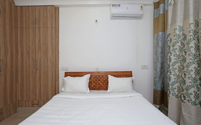 OYO 13502 Home 2BHK Simran Villa DIT