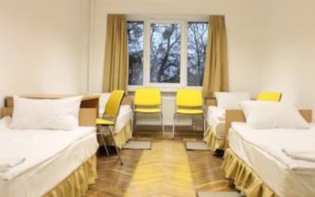 Yellow House Hostel