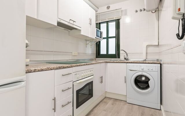 Pleasant Holiday Home in Estepona With Swimming Pool