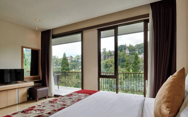 Tulip Hill View 5BR Villa With a Private Pool