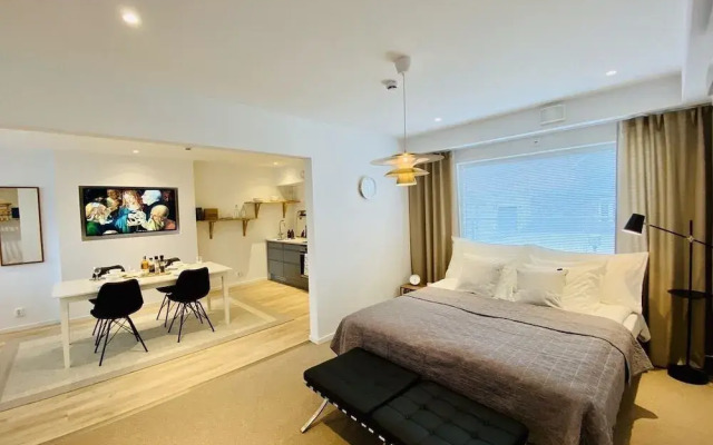 Easy Livin Apartment Hotel by Stubor