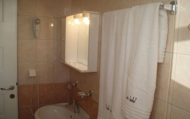 Hotel Irida