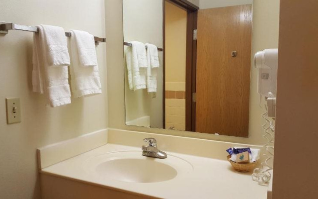Americas Best Value Inn & Suites - Norway