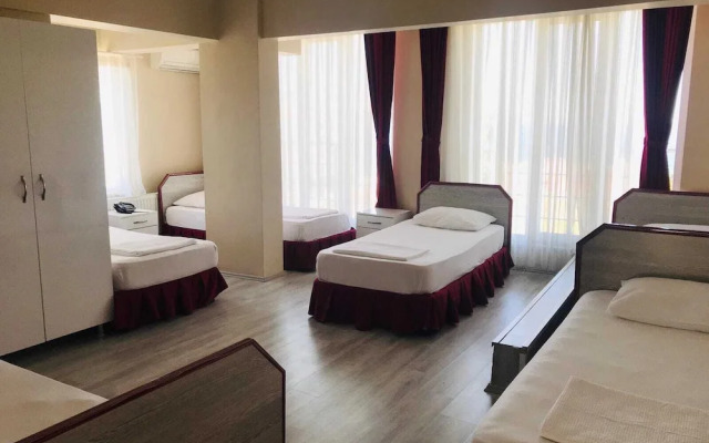 Boss II Hotel