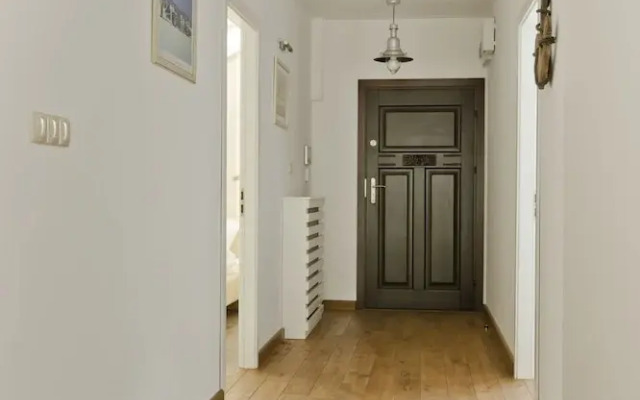 Imperial Apartments - Nautica III