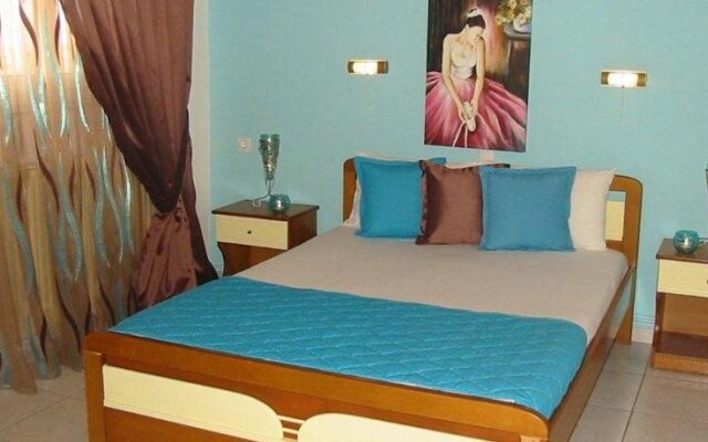 Stella Rooms