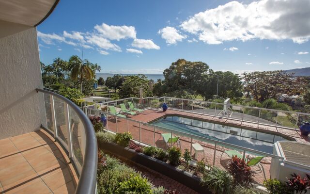 301 Royal Harbour