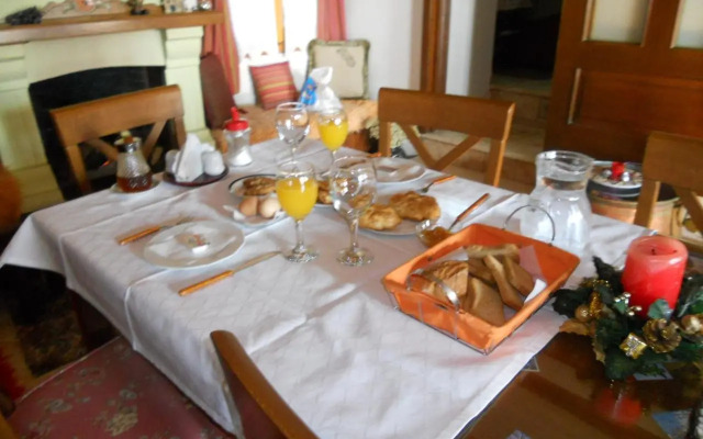 Sarafis Guesthouse