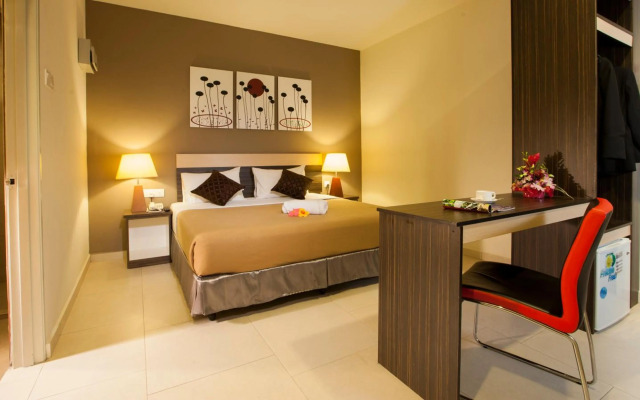 Leo Express Hotel