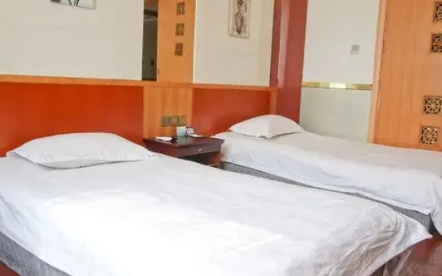 Stellaluna Express Hotel