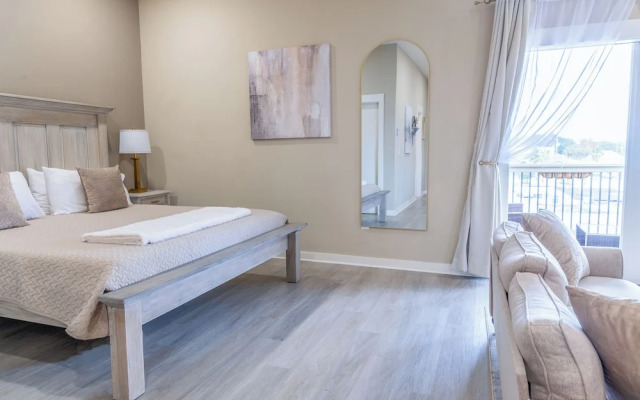 Hotel Whiskey in Pascagoula