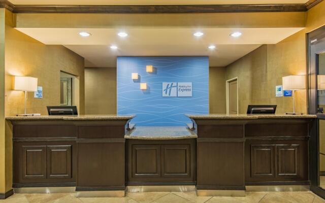 Holiday Inn Express & Suites Clovis