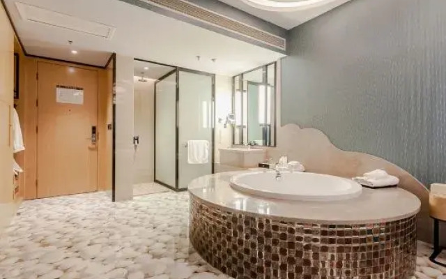 Junhe Hotel