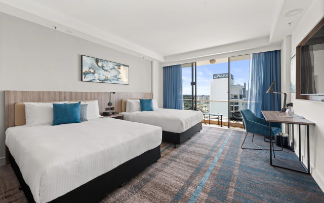 Crowne Plaza Surfers Paradise by IHG