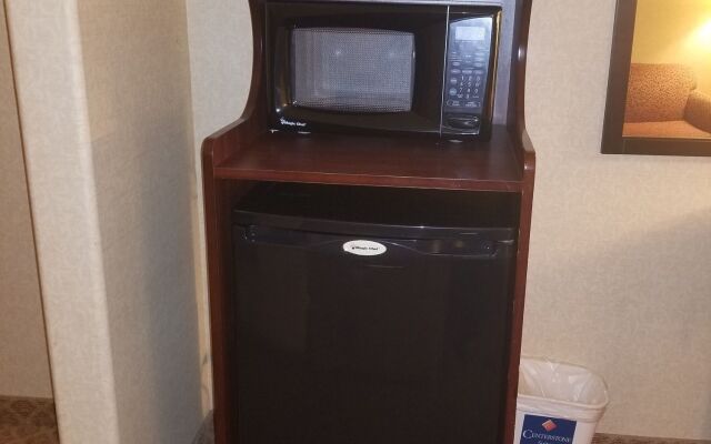 Holiday Inn Express and Suites Longview South I20 by IHG