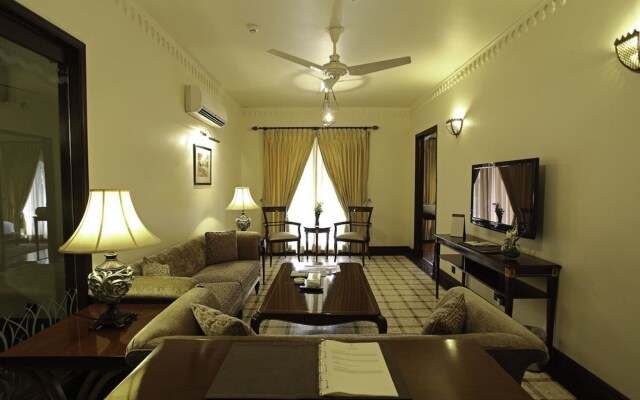 Heritage Luxury Suites- ALL Suite Hotel