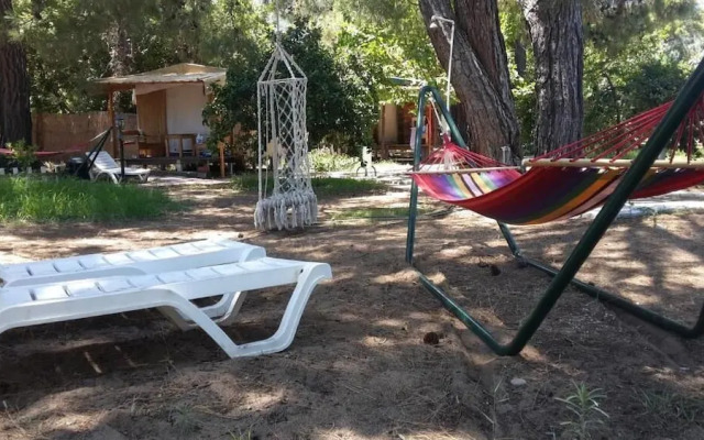 Secret Garden Bungalows Hotel