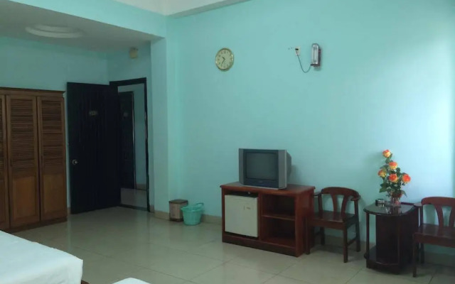 Phuong Long Hotel