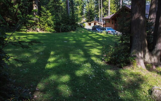 Salmonberry Inn