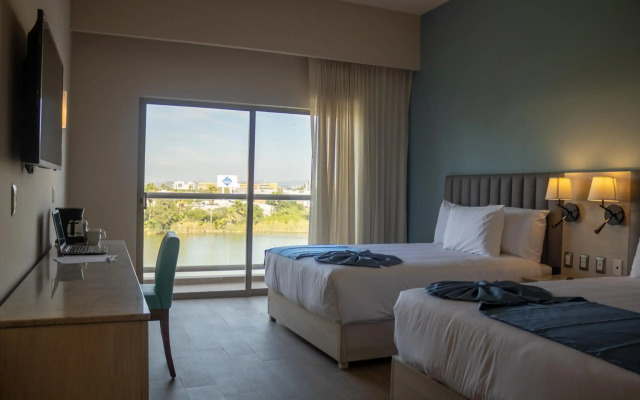 Varali Grand Hotel