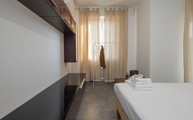 San Siro 3 Bedroom apt With Balcony
