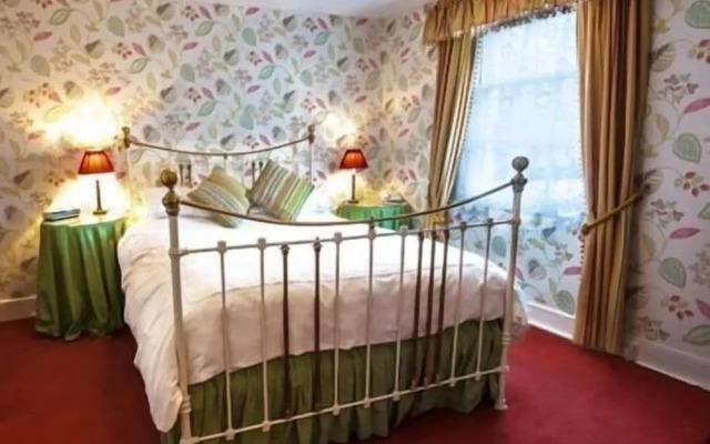Bishopsgate House Hotel