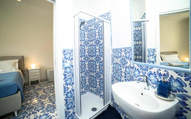 Total White Home Sorrento