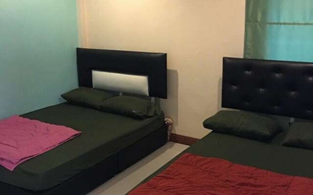 Thai House Resort