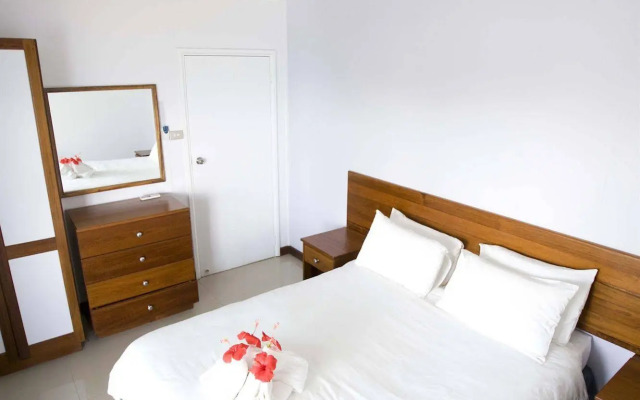 Madang Lodge Hotel
