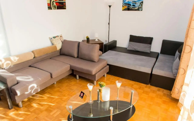 Lianos Apartments Business Class A