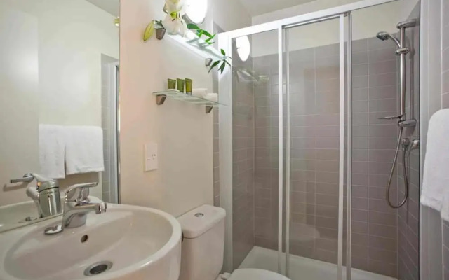Semi Penthouse in Quadrant