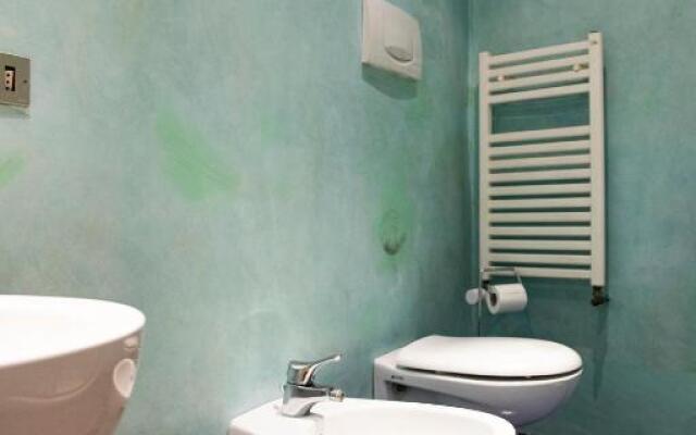 Studio in Tornabuoni within a Renaissance building