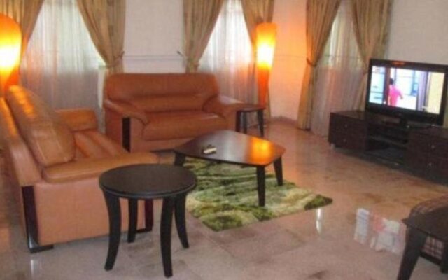 Platinum Apartment & Suites