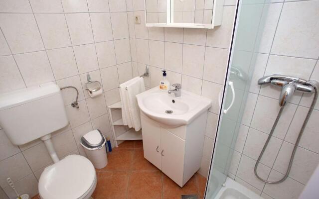 Queen beach Nin apartments Venera - AE1444