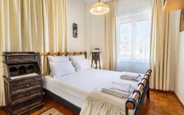 Ranias Luxurious Apartment