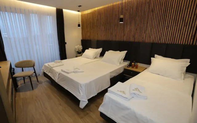 Hotel Luna