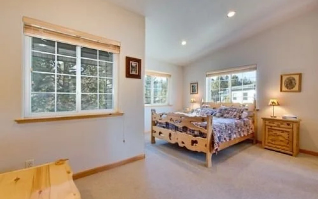789 Tuolomne Drive
