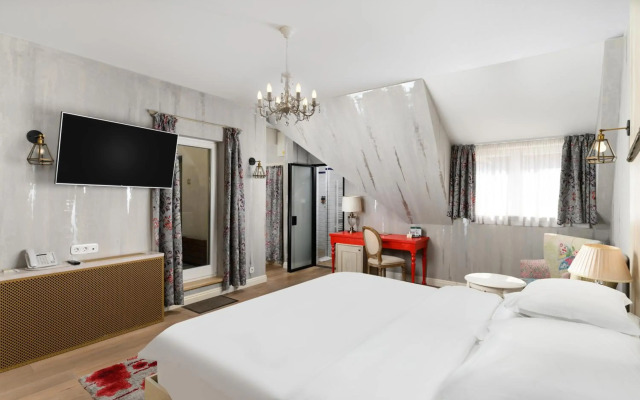 Maison Bistro & Hotel