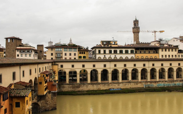 Ponte Vecchio 3 bedroom apartment