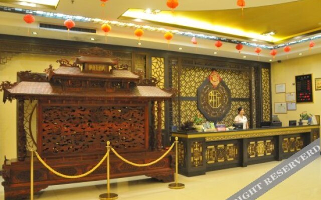 派柏·云酒店(贺州八达西路店)