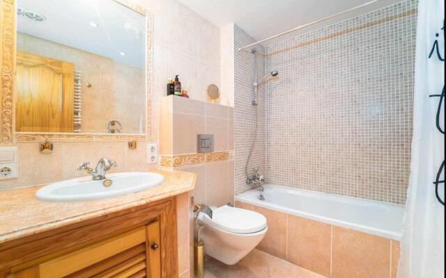 Azahara 1 3A Casa Concha great location and nice view located in the popular Aloha