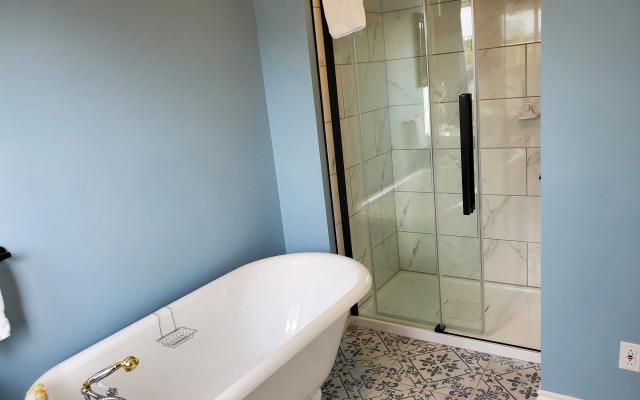 Capharnaüm Gîte - Boutique - Café