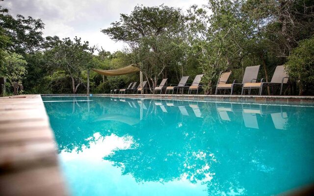 Royal Thonga Safari Lodge