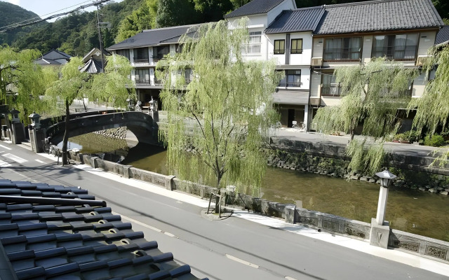 Sennen no yu Gonzaemon Ryokan