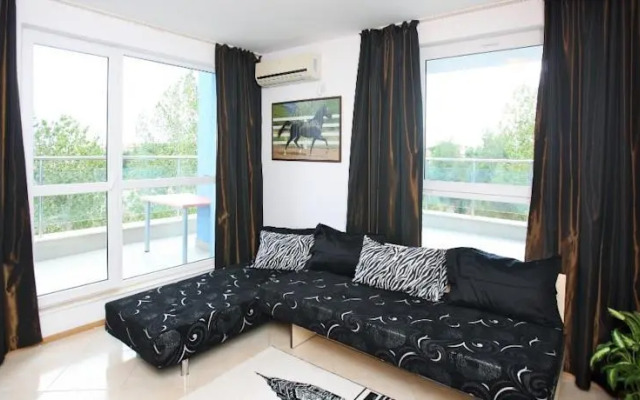 Sofia Apartments in Sunny Residence