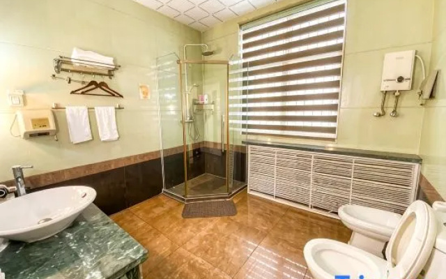 Gem Flower Hotel – Bathroom – Zhengzhou