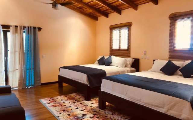Millenium Hostels - Manuel Antonio