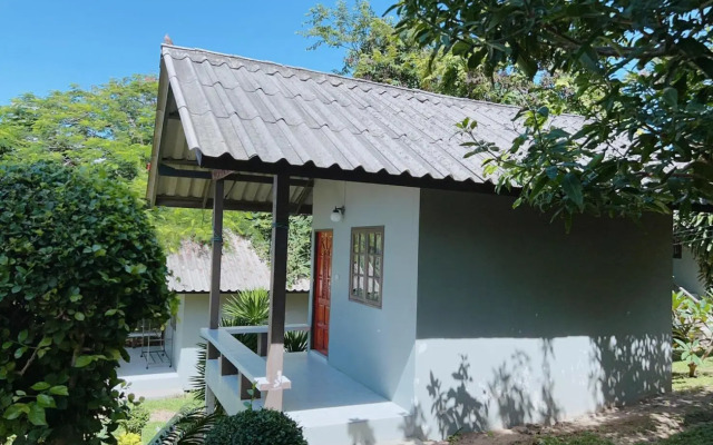 Phupha Bungalow